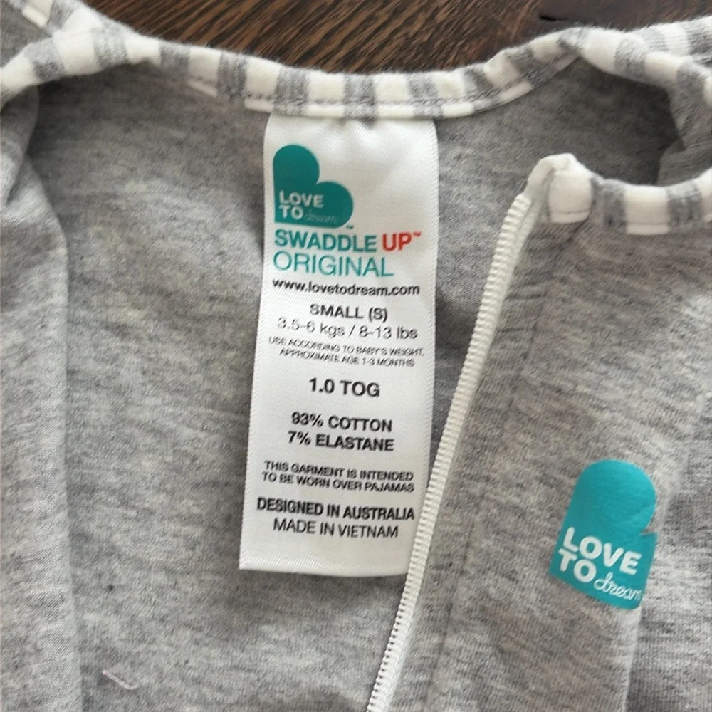 Love to Dream Velcro-style Infant Swaddle Sleep Sack - Light Gray